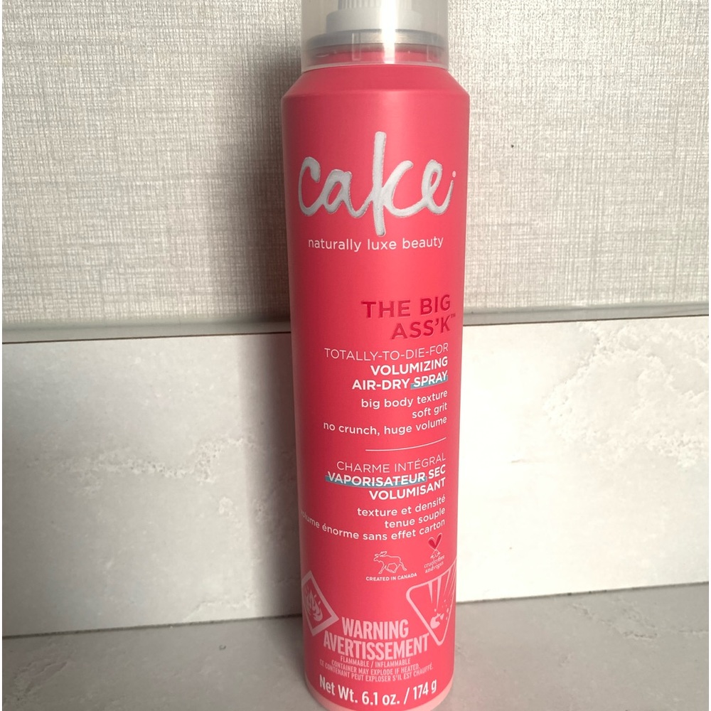 Volumizing spray by cake